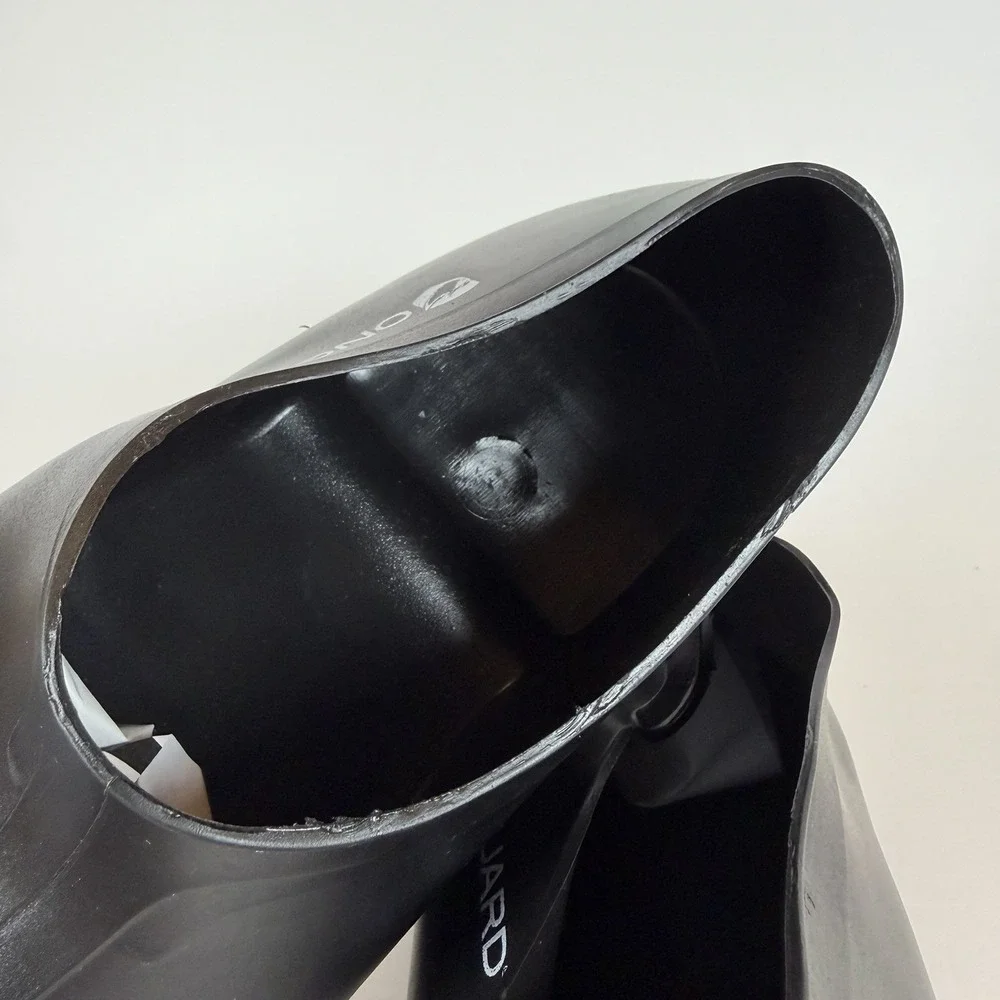 Onguard 86010 Black 4 inch Waterproof PVC Overshoe Cleated Sole Mens Medium NEW